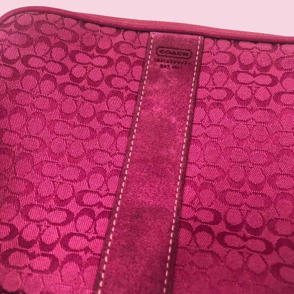 Coach Small Make-Up Bag - Picture 3 of 5